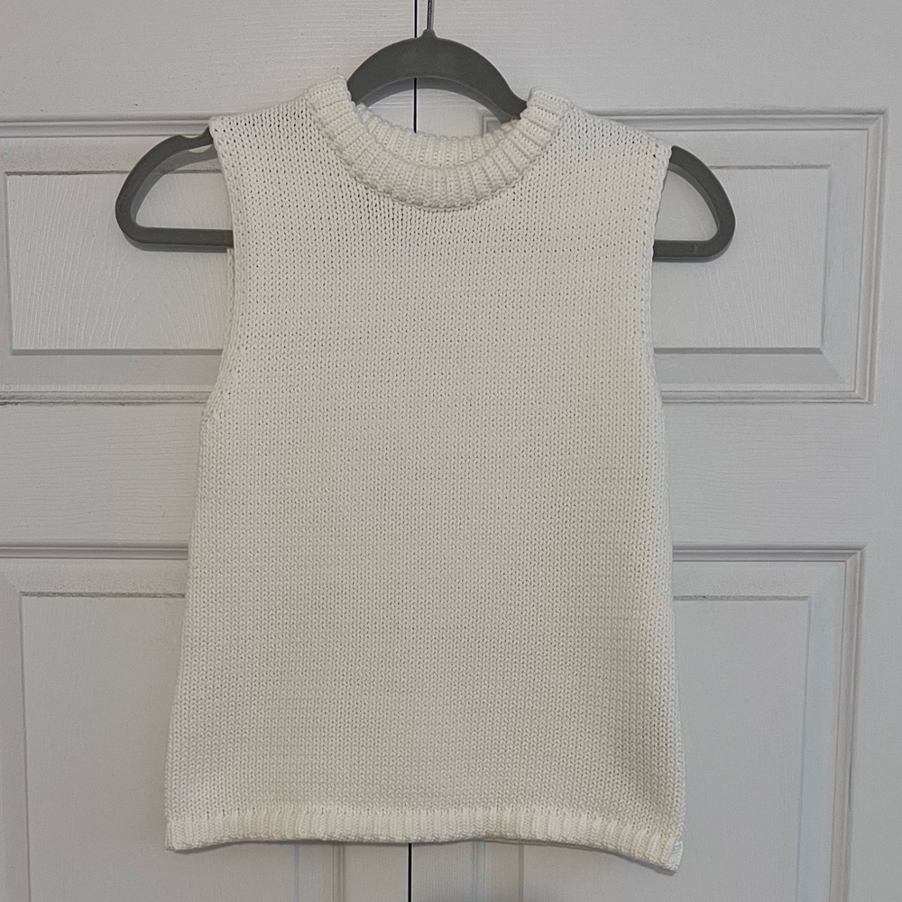 Zara NWOT white sleeveless sweater size s